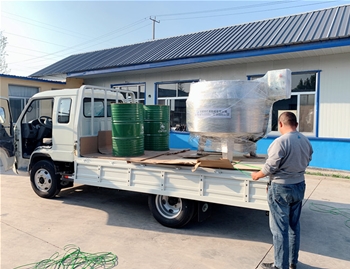 700L固定立式帶保溫電加熱煮鍋1臺(tái)，導(dǎo)熱油2桶發(fā)往安徽