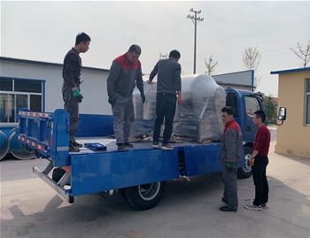 700L電加熱煮鍋、600L真空滾揉機(jī)發(fā)往河南開封