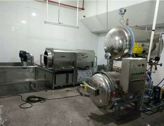杭州客戶洗袋風干流水線和殺菌鍋安裝現(xiàn)場