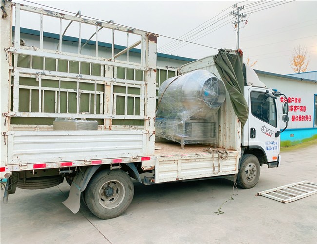 600L真空滾揉機、200L不銹鋼料車，發(fā)往安徽宿州