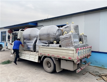 400L真空滾揉機4臺，200L料車10臺，發(fā)往河南安陽