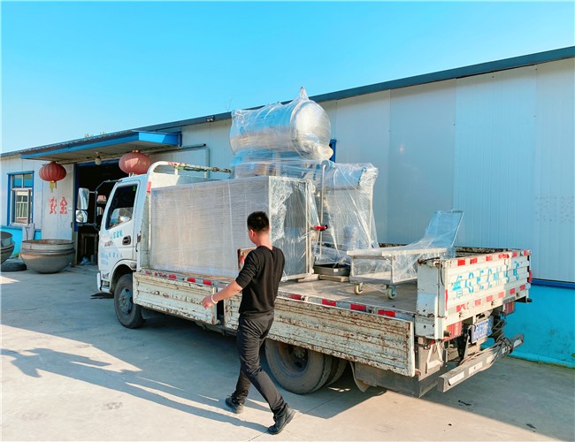 700雙層殺菌鍋、304不銹鋼晾肉架，發(fā)往高密