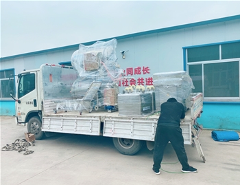 700雙層殺菌鍋、600雙室真空包裝機(jī)、200L不銹鋼料車，發(fā)貨河南許昌