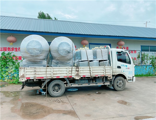 800L真空滾揉機(jī)2臺(tái)，200L料車15臺(tái)，發(fā)貨昌樂