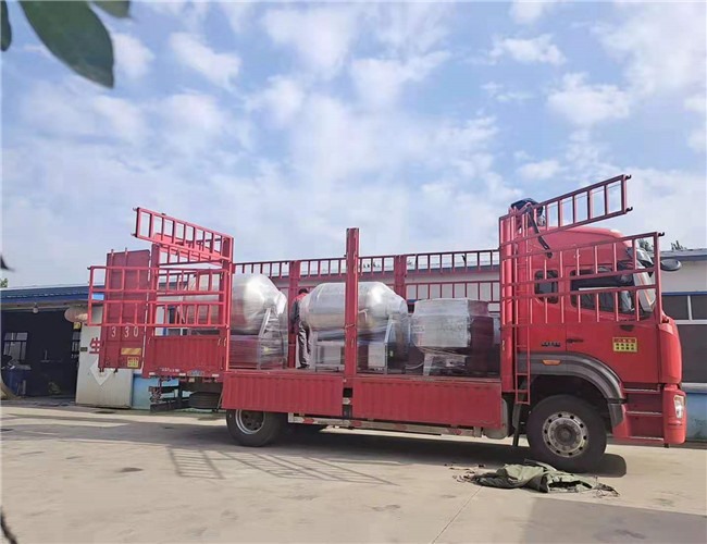 滾揉機(jī)、夾層鍋、真空包裝機(jī)、晾肉架發(fā)貨河南